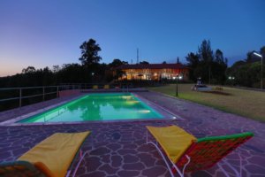 This photo shows the swimming pool of the Goha Hotel