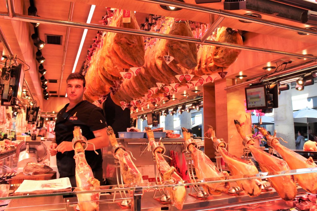 This picture shows the stall on La Boqueria Market, Barcelona where we bought Serrano ham costing €140/kg.