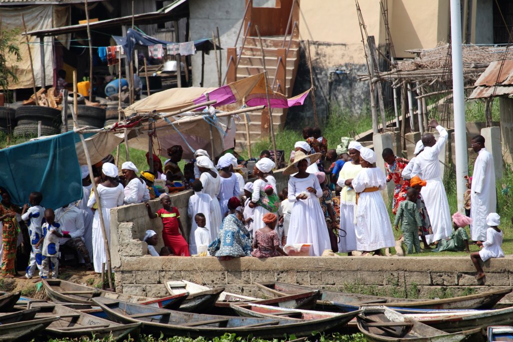 This photo shows churchgoers dressed in white