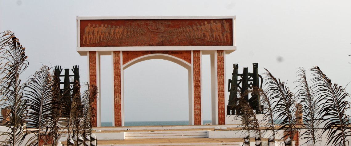 This photo shows the memorial on the beach at Ouidah
