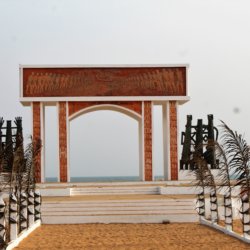 This photo shows the memorial on the beach at Ouidah