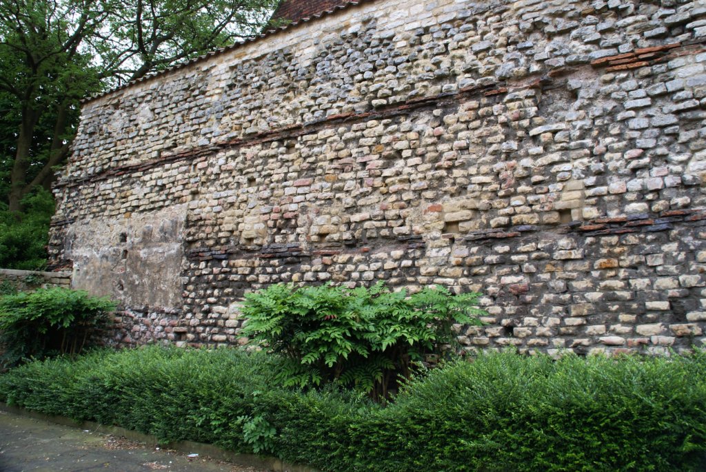 This photo shows the Mint Wall in lincoln
