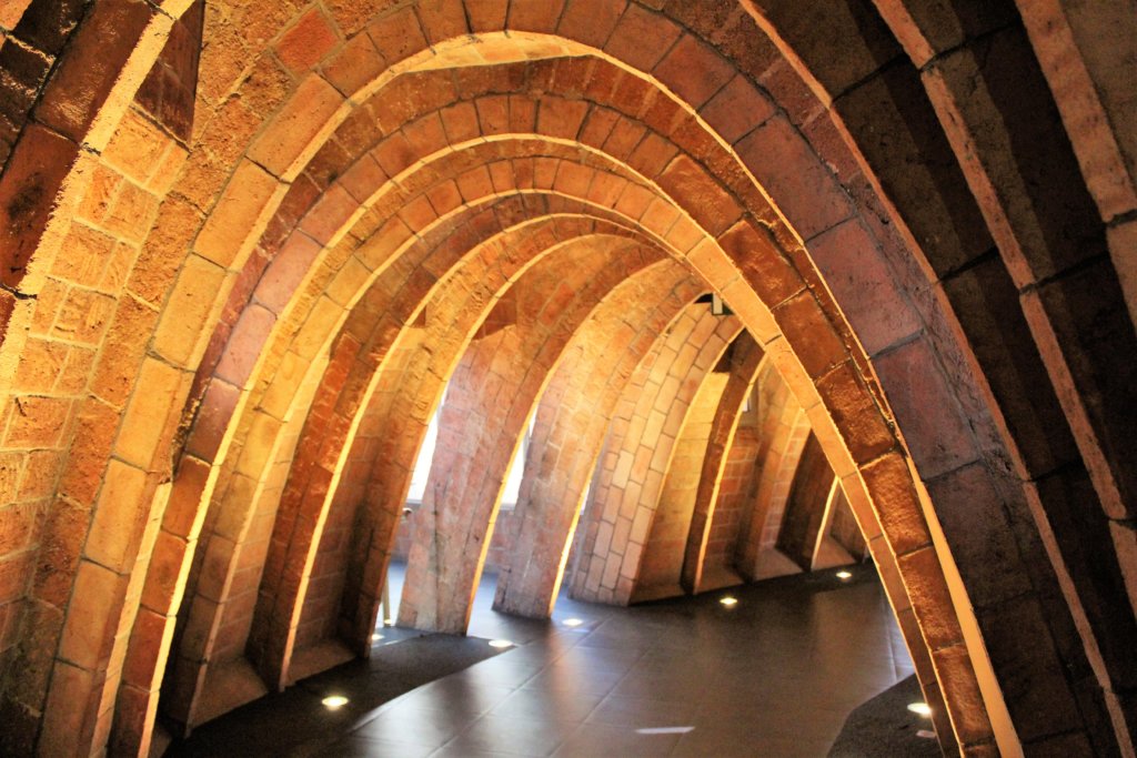 This photo shows the brick built arches in the attic of la Pedrera