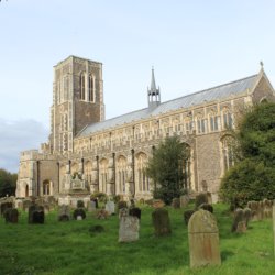 This photo shows an impressive church built in the perpendicular style