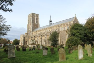 This photo shows an impressive church built in the perpendicular style